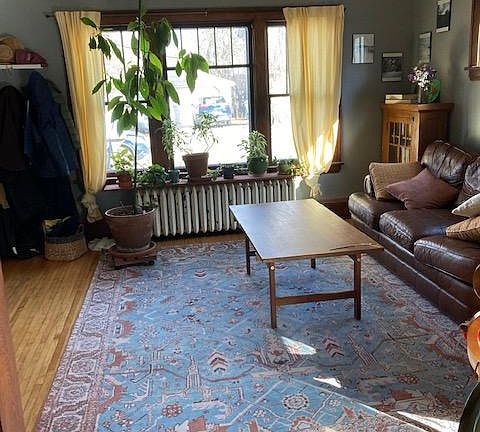 2nd image of 3924 Van Nest Ave #1
