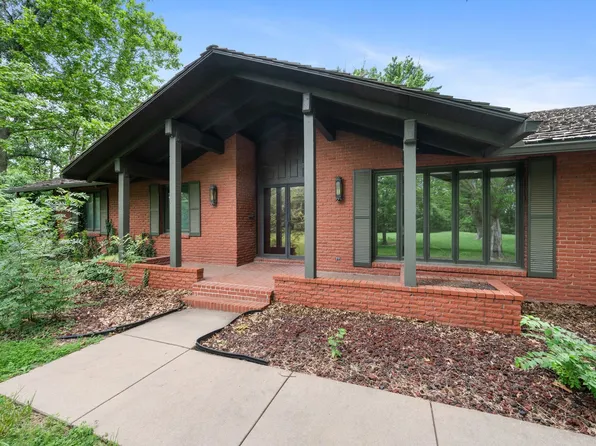 1527 N Woodlawn Blvd, Wichita, KS 67208