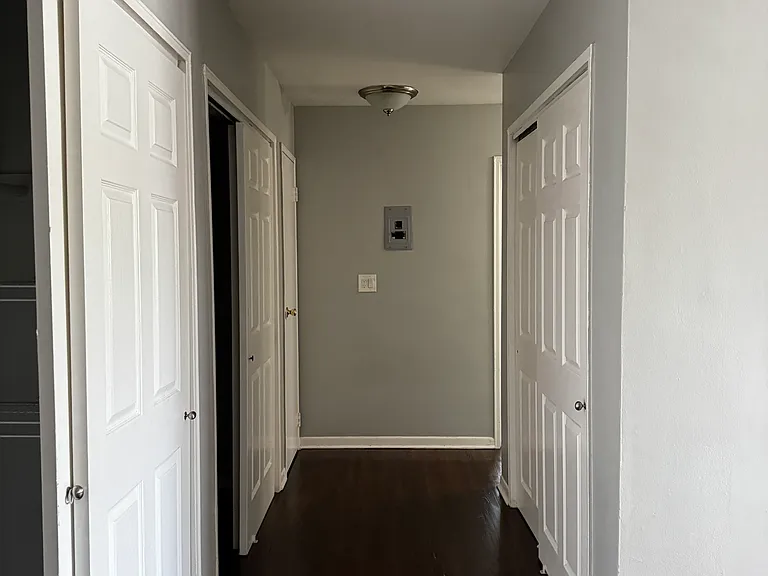 2428 Saint George Ave #C6 — Photo 8