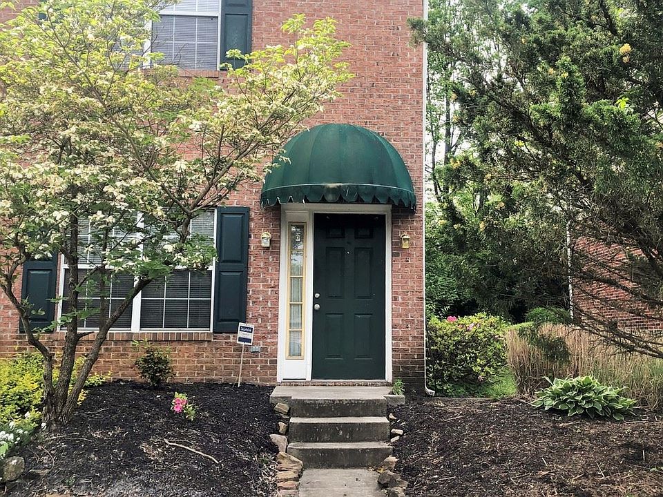 1st image of 10428 Victoria Dr APT D
