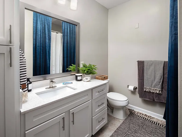 Avanti Brookhaven — Photo 9