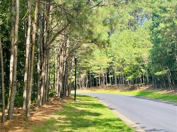 681 Hawks Ridge Dr, Ball Ground, GA 30107