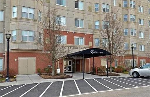 2nd image of 1 Cityview Ln Unit 414