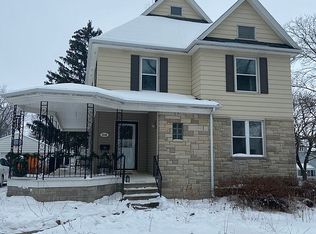 216 A Ave SE, Mount Vernon, IA 52314