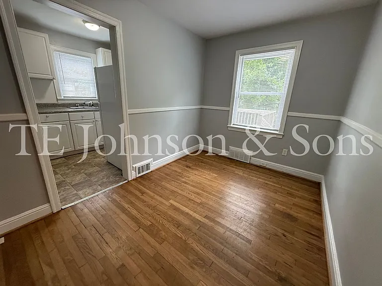 212 Carolina Cir — Photo 14