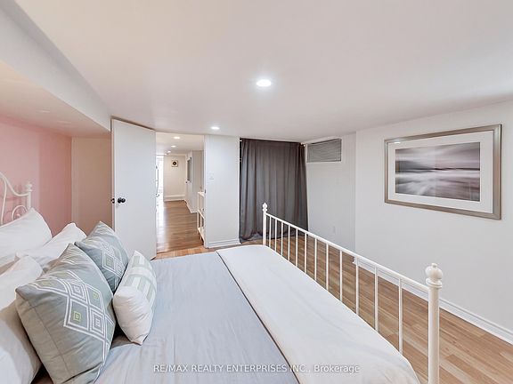 5th image of 39 Pendrith St
