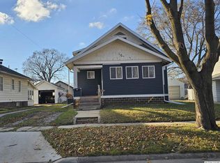 924 N Monroe Ave, Mason City, IA 50401