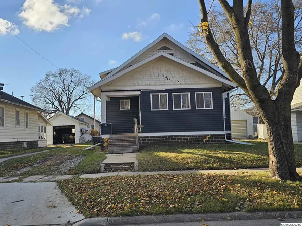 924 N Monroe Ave, Mason City, IA 50401