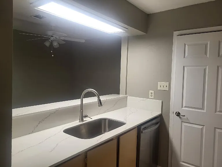 105 Trey Ct — Photo 8