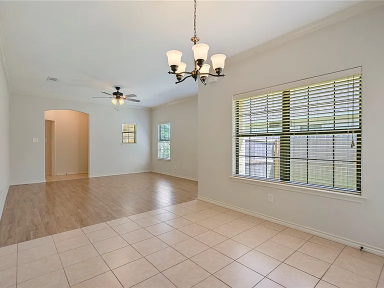 4223 Candace Ct — Photo 8