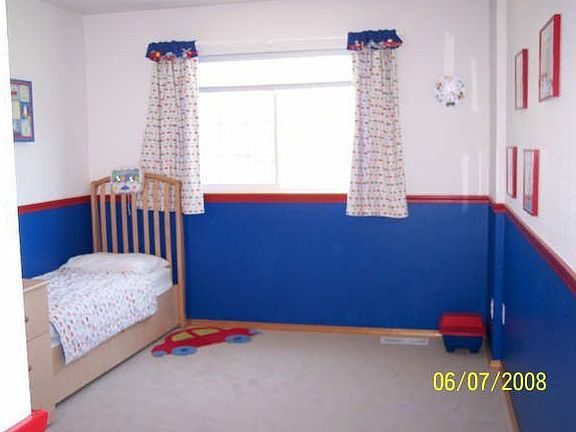 upstairs bedroom 2