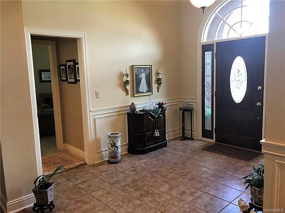 3rd image of 9101 Berrington Pl