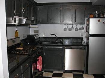 4th image of 118 Monroe St #20