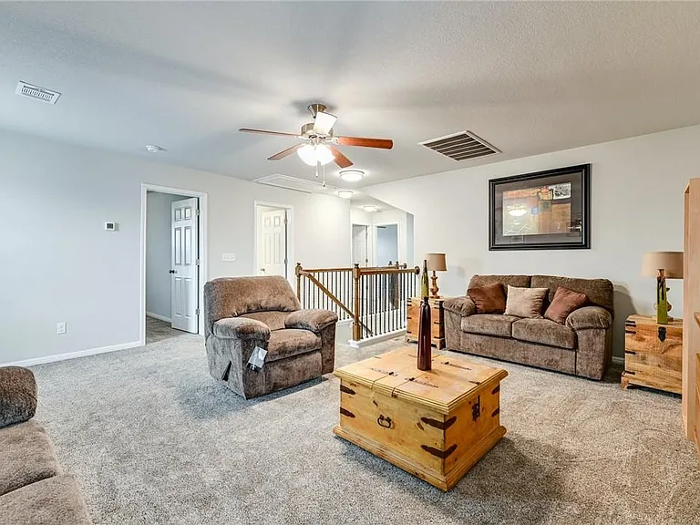 400 Lewisville Ln — Photo 15