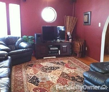 3rd image of 105 Briaroak Ct