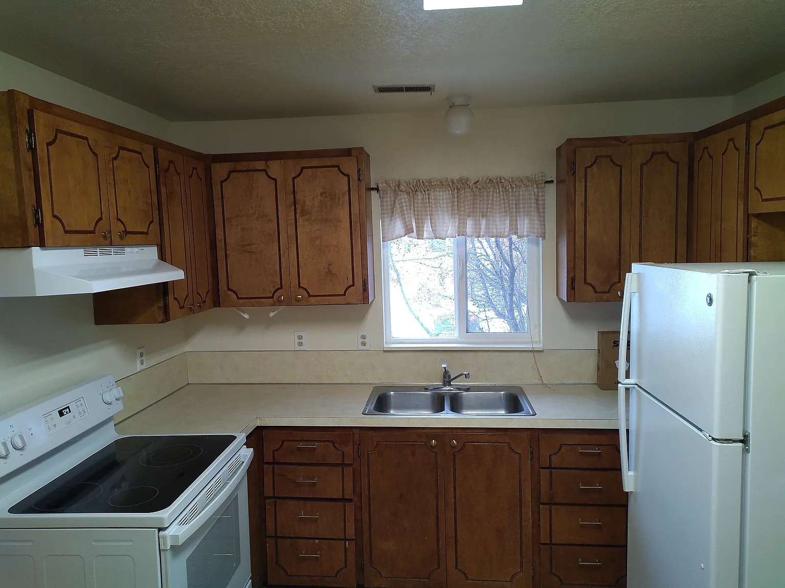 2 bed, 880 sqft, $1,150 — Photo 2