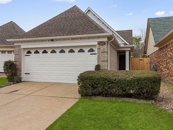 5th image of 1101 W Montebello Cir