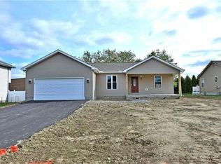 1241 Mulberry Run, Mineral Ridge, OH 44440