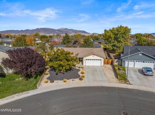 807 Lark Dr, Fernley, NV 89408