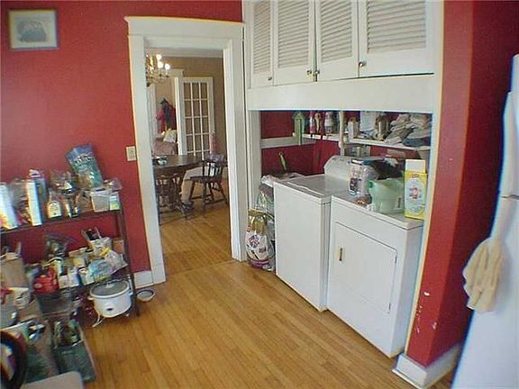 3rd image of 5534 Willow St