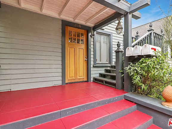 5th image of 2616 3rd St #2618