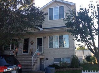 10 Trina Lane Load, Staten Island, NY 10309