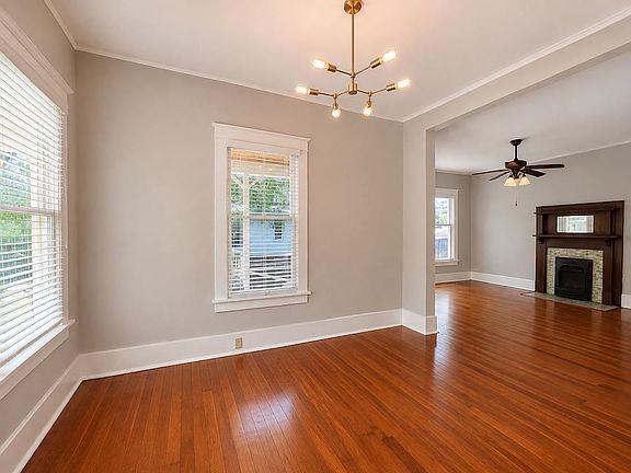 3rd image of 970 S Cox St