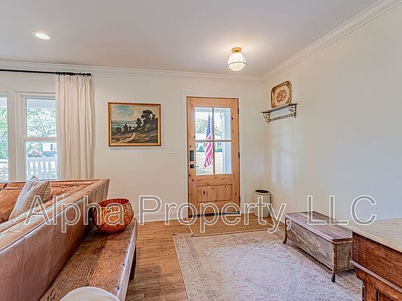 5th image of 804 N Weston St