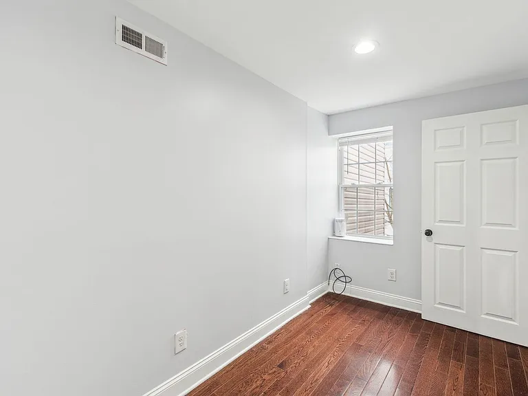 1450 N Marston St — Photo 10