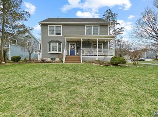 427 Dorchester Rd, Ridgewood, NJ 07450