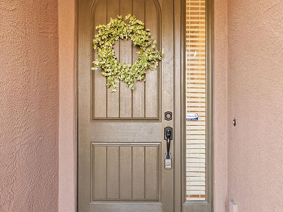 4th image of 2821 E CITRUS Way