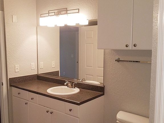 5th image of 202 E South St Unit 5042