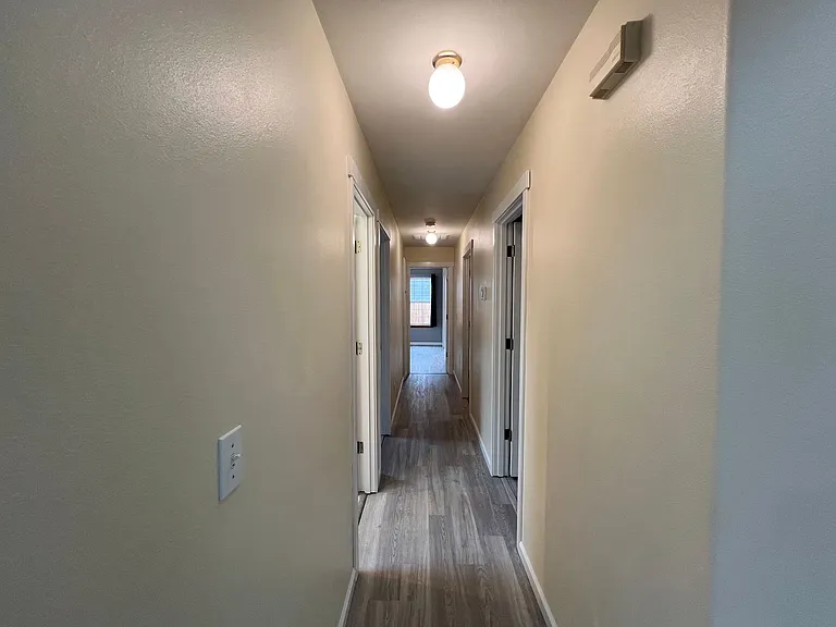1360 Roma Rd — Photo 13