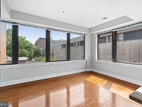 2nd image of 125 N 4th St #301