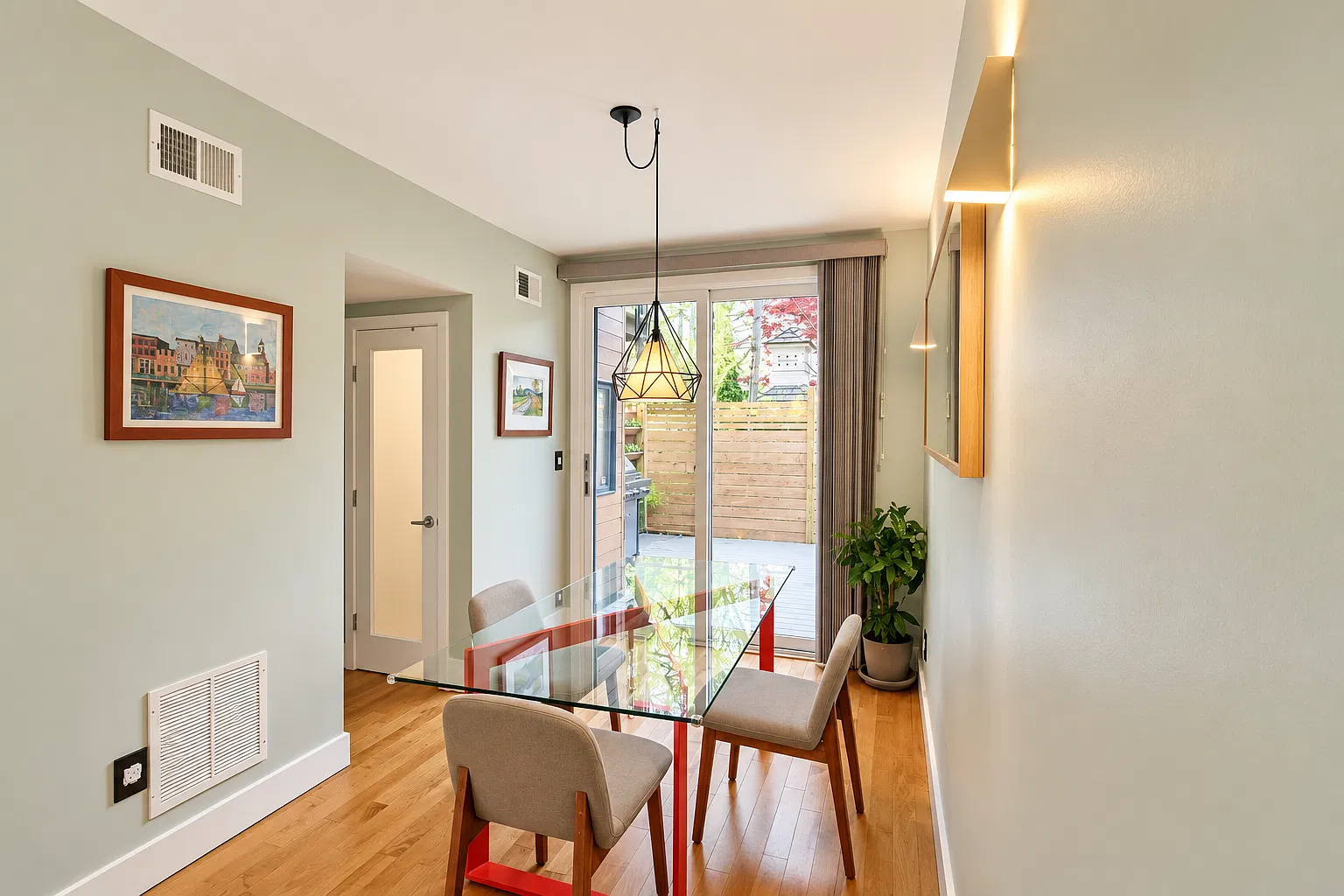 2 bed, 1.5 bath, 894 sqft, $3,850 — Photo 3