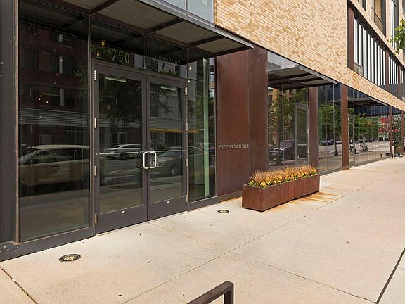 4th image of 750 S 2nd St APT 801