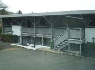 2096 Monroe St, North Bend, OR 97459