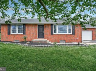 4625 Wolfs Church Rd, York, PA 17408