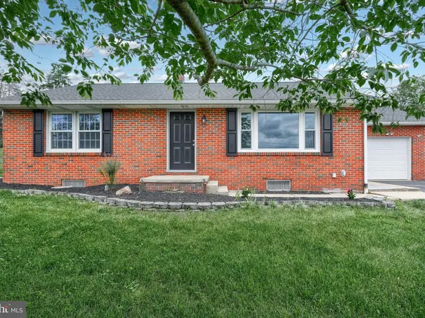 4625 Wolfs Church Rd, York, PA 17408