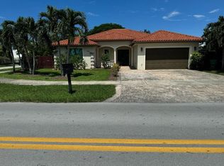 9981 SW 40th Ter, Miami, FL 33165