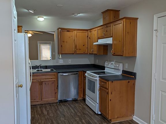 4th image of 2100 Wesley Ct
