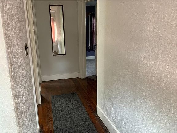 3rd image of 1326 Epworth Ave