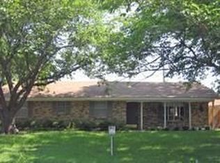 1817 Trailview Dr, Terrell, TX 75160