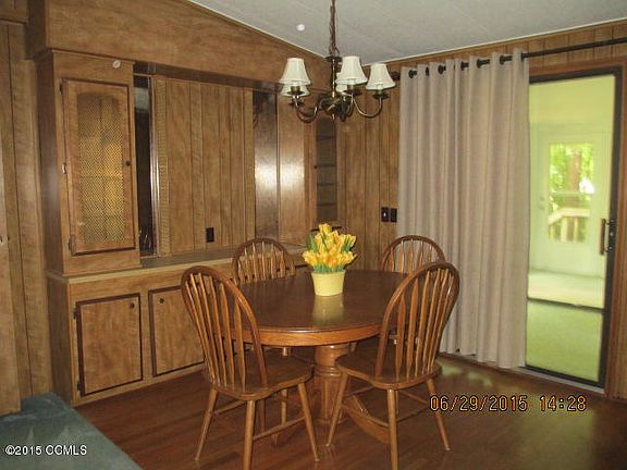 3rd image of 816 Garner Dr