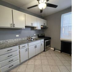 7531 S Essex Ave #1D, Chicago, IL 60649