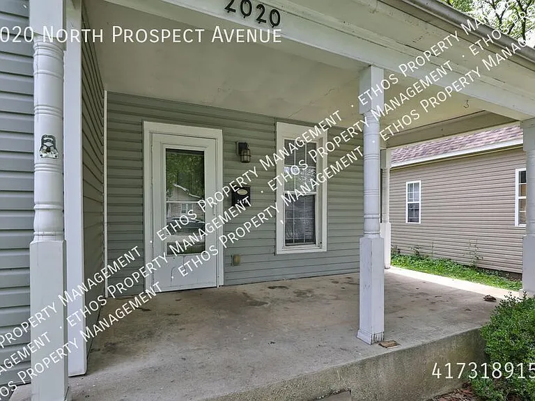 2020 N Prospect Ave — Photo 15