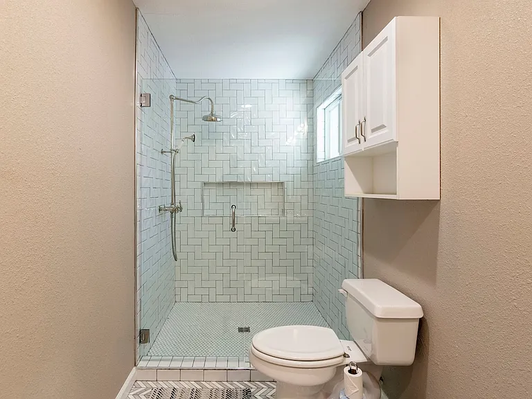 1711 Deerfield Dr — Photo 42