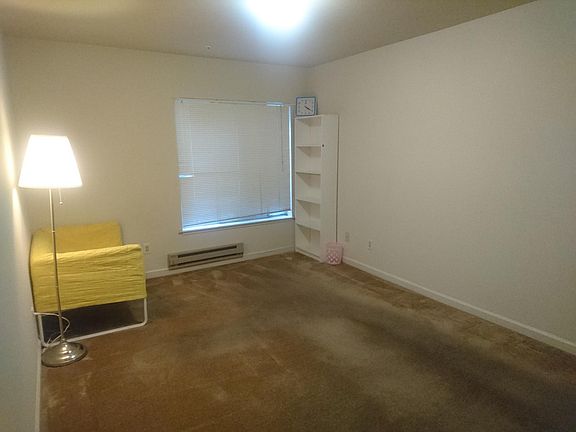 4th image of 4830 Mission St APT 203