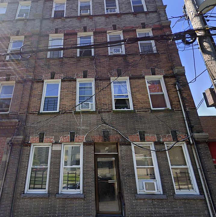 Building Photo 3