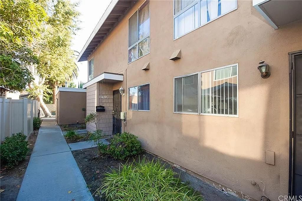 13428 Village Dr 1/2, Cerritos, CA 90703 Zillow